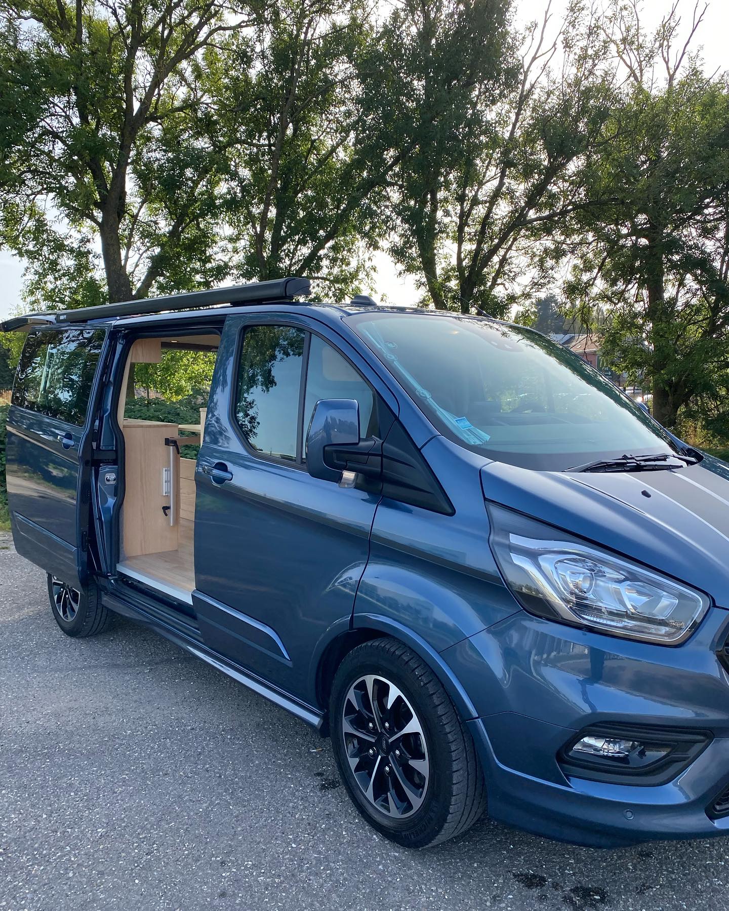 Ford Custom L1H1 Blues (8)