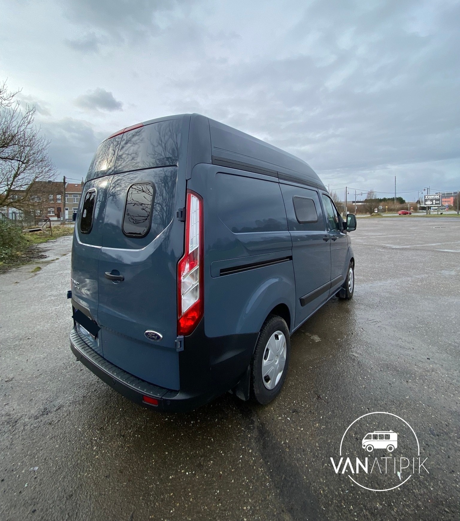Ford Custom L1H2 Amazon (5)