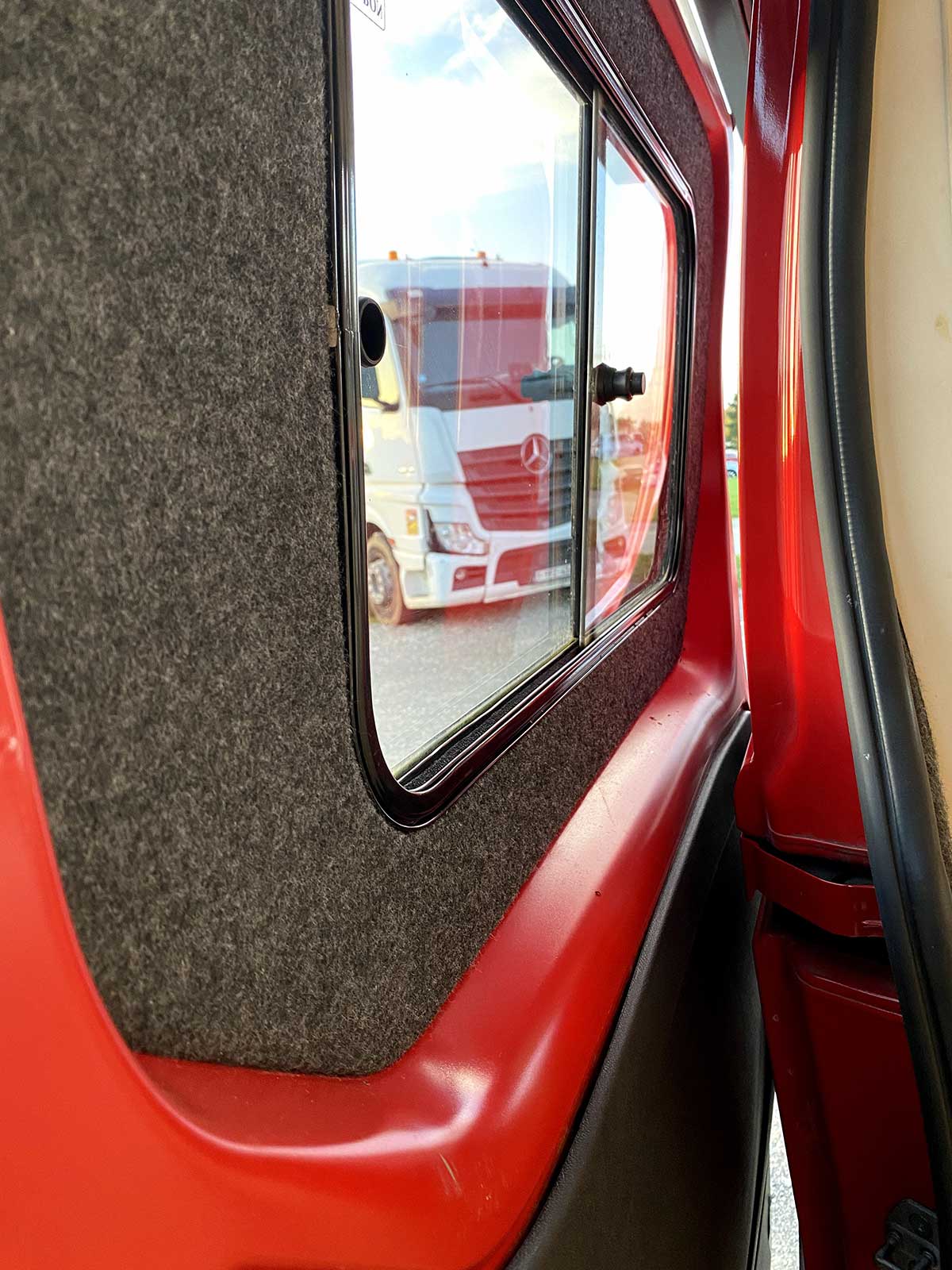 Nissan Interstar Rouge Gorge L2H1 (11)