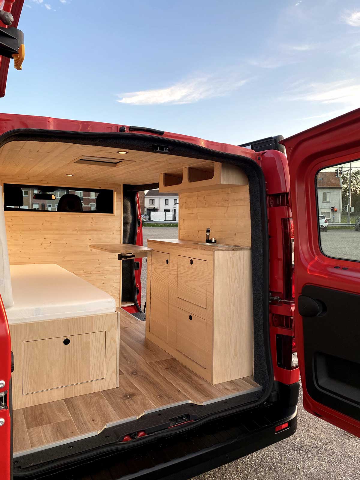 Nissan Interstar Rouge Gorge L2H1 (5)