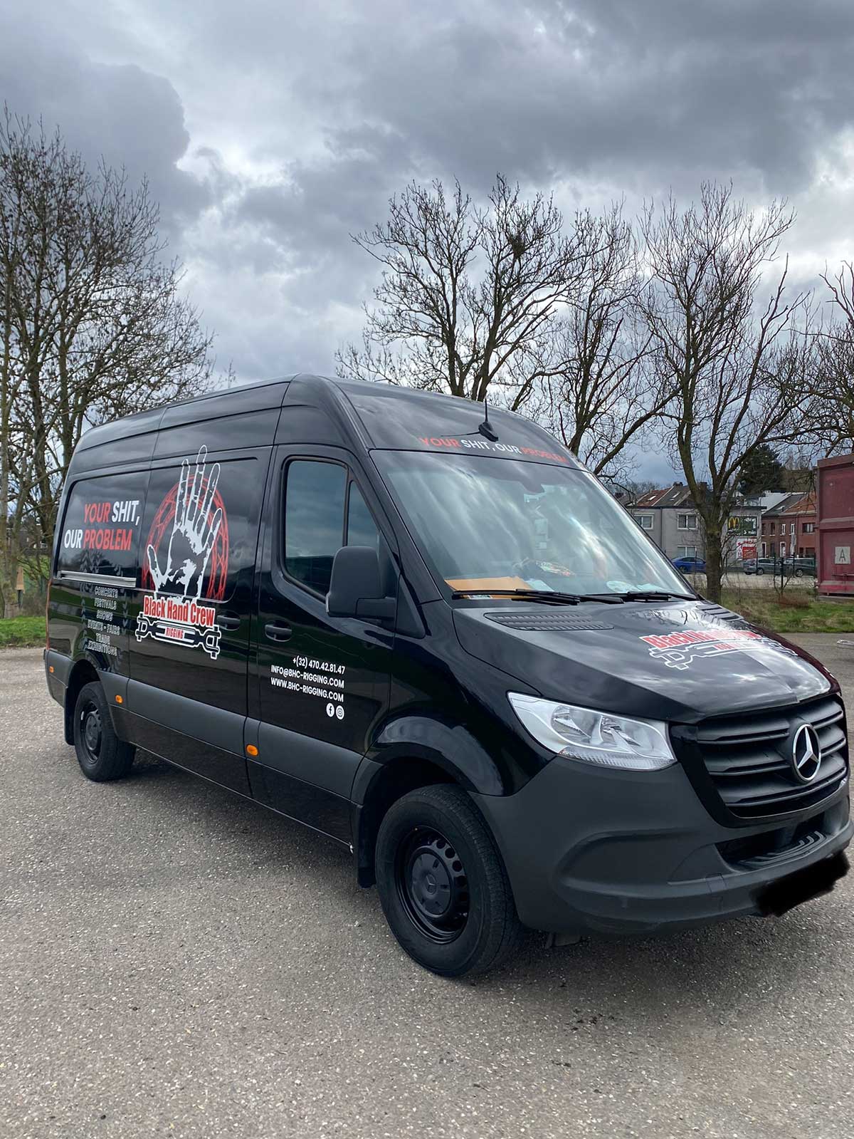 Sprinter L2H2 Black And Crew (1)