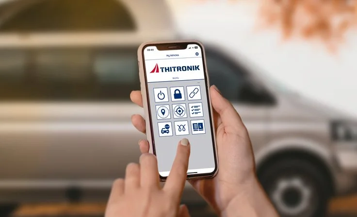 Application Thitronik sur smartphone pour piloter l’alarme d’un van