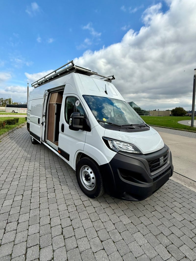 Projet Ducato Moto, Fiat Ducato L4H3 aménagé par Vanatipik (2025)